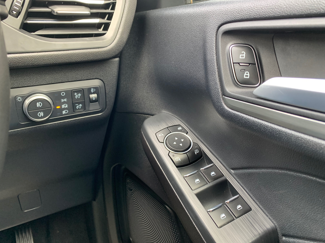 2022 Ford Kuga