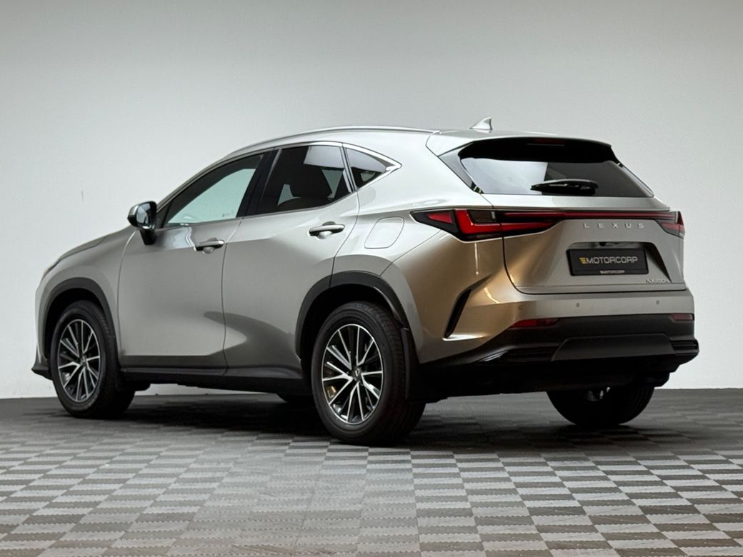 2023 Lexus NX 450H+