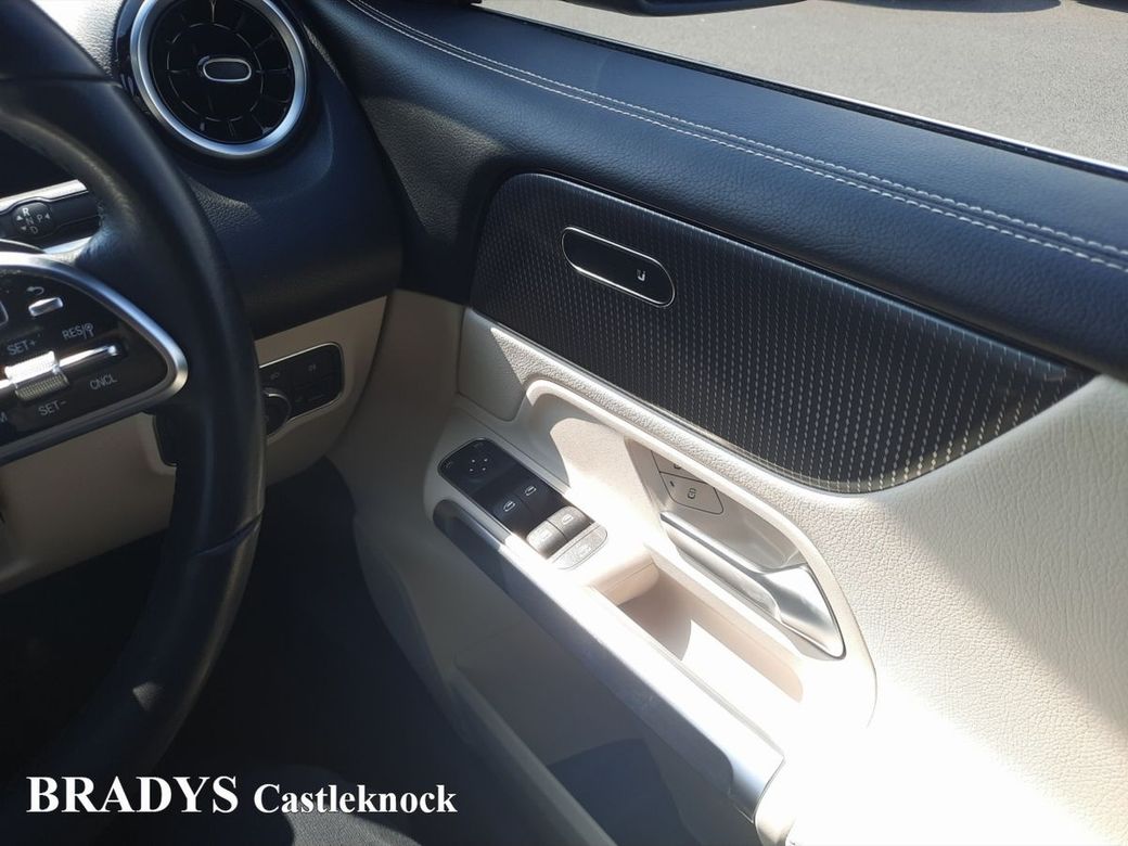 2023 Mercedes-Benz GLB Class