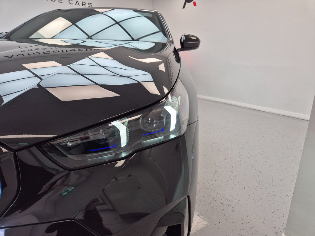 2025 BMW 530