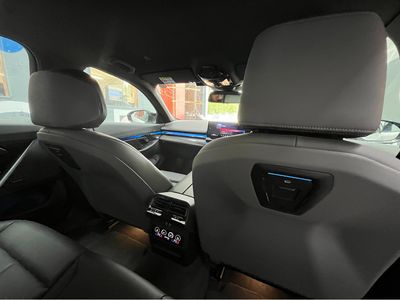 2025 BMW i5