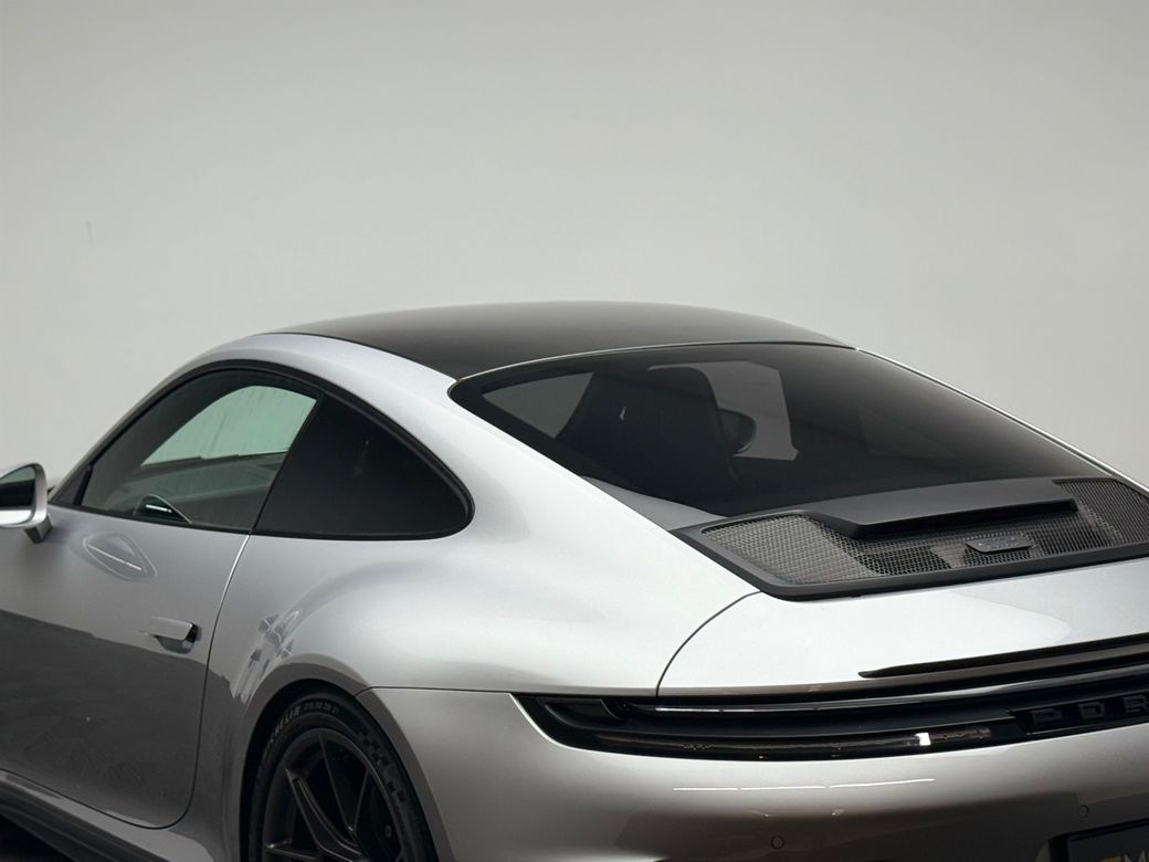 2026 Porsche 911