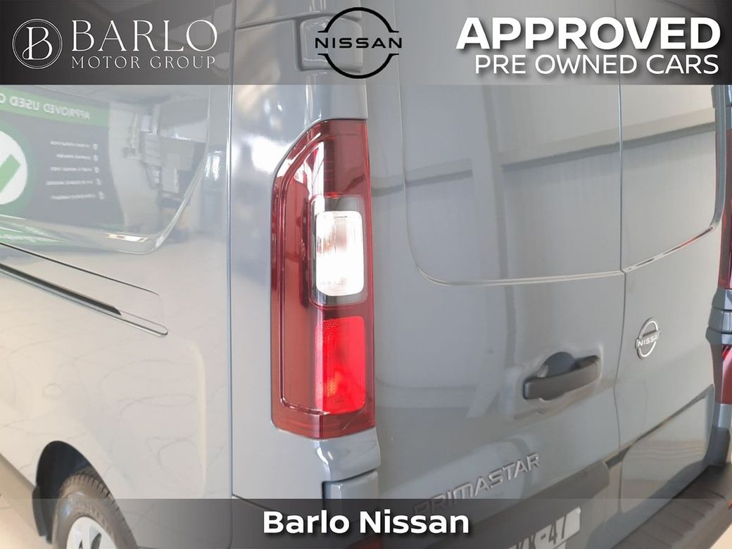 2025 Nissan Primastar