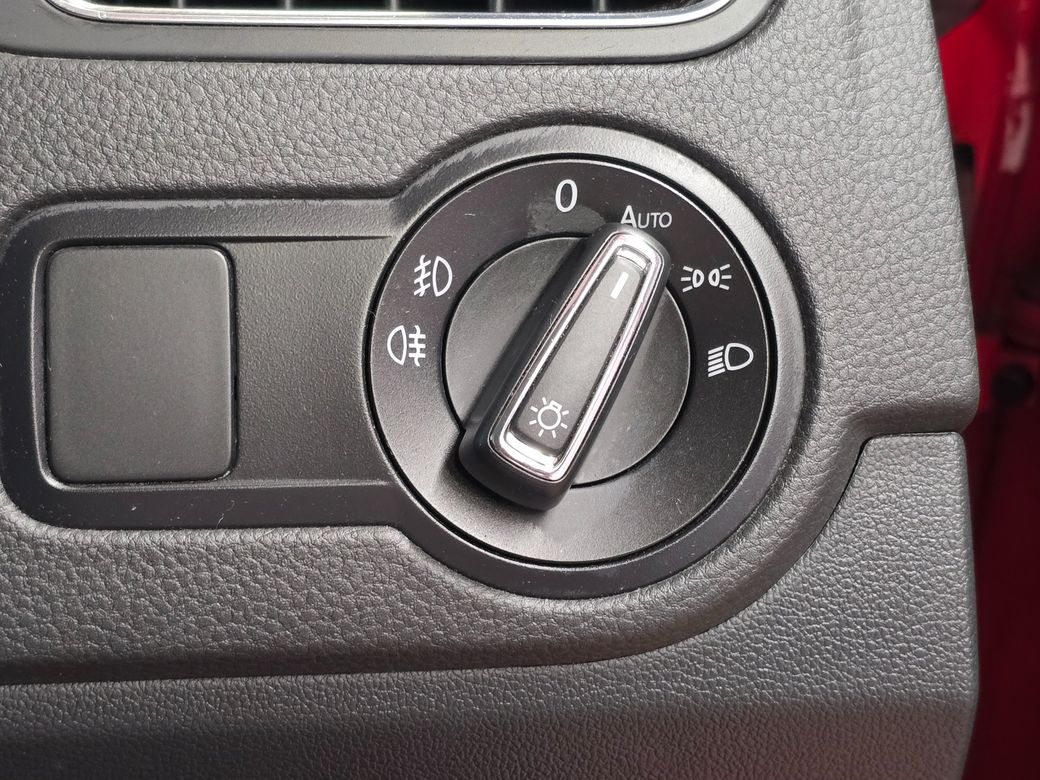 2016 Volkswagen Polo