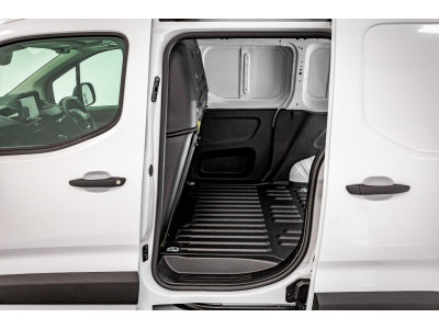 2025 Peugeot Partner