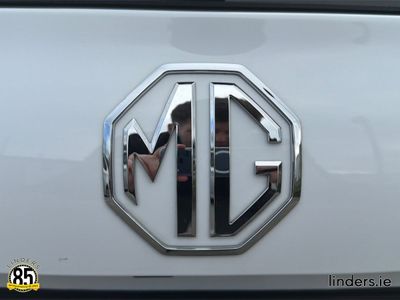 2025 MG MG3