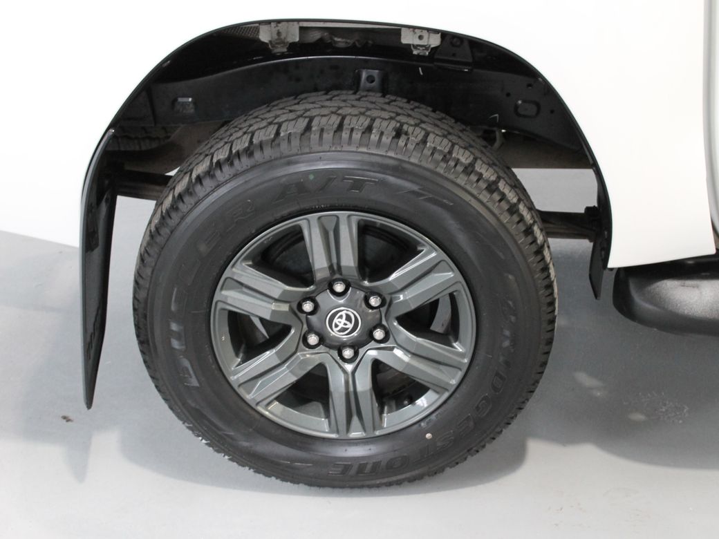 2024 Toyota Hilux