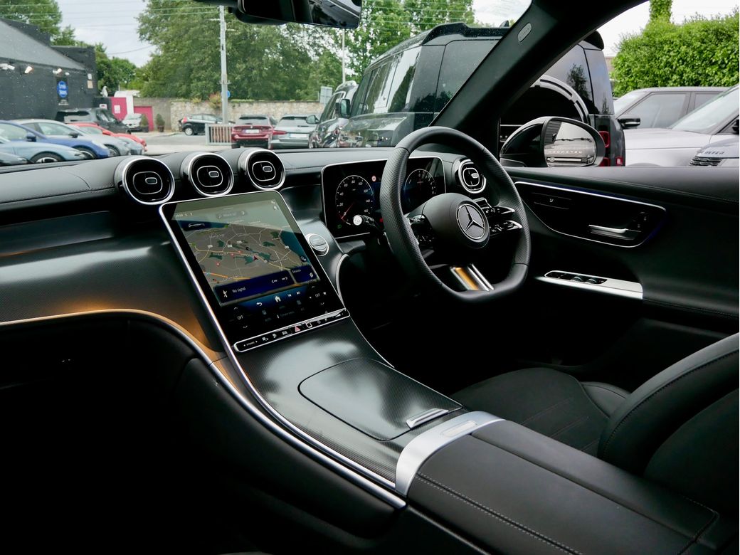 2025 Mercedes-Benz GLC Class