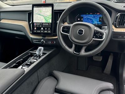 2025 Volvo XC60