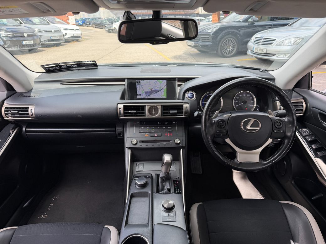 2016 Lexus IS
