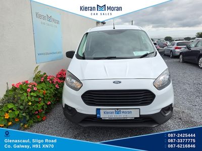 2022 Ford Transit Courier