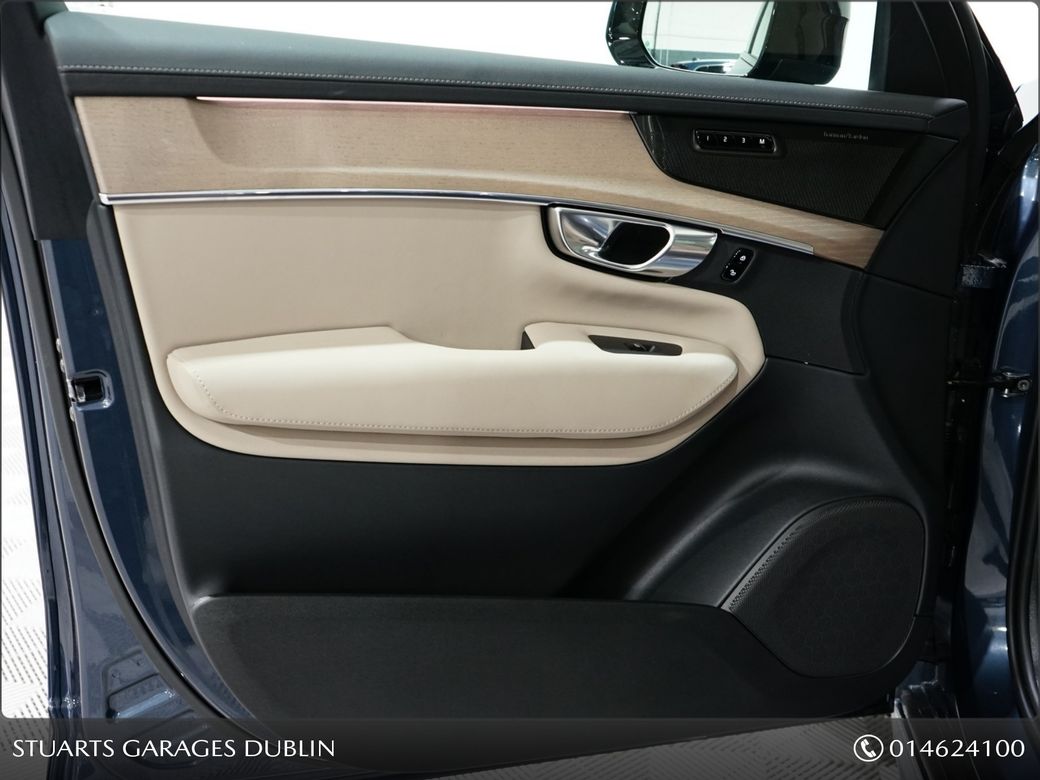 2025 Volvo XC90