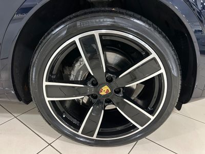 2023 Porsche Cayenne