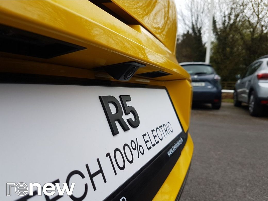 2025 Renault 5