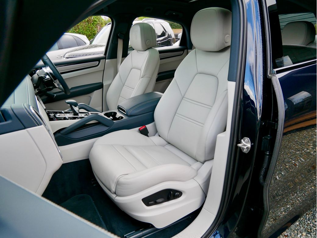 2023 Porsche Cayenne