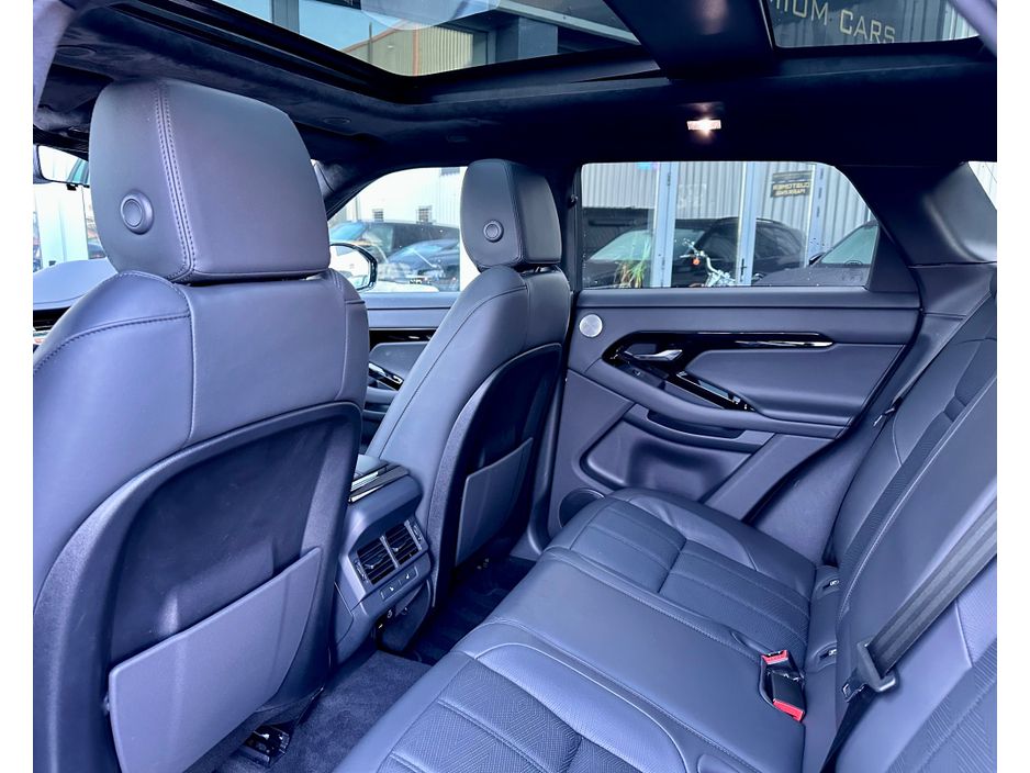 2025 Land Rover Range Rover Evoque