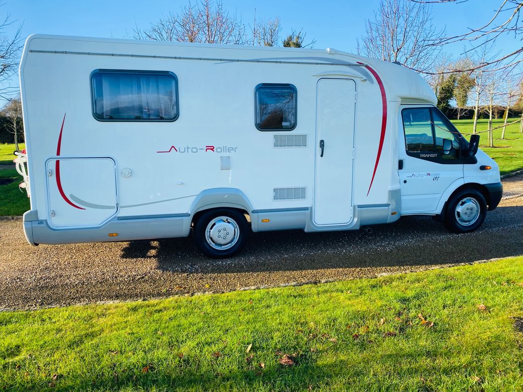 2012 ROLLERTEAM  AUTOROLLER 695 R.H.D ISLAND BED 