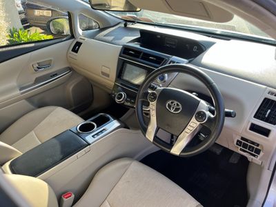 2018 Toyota Prius Alpha