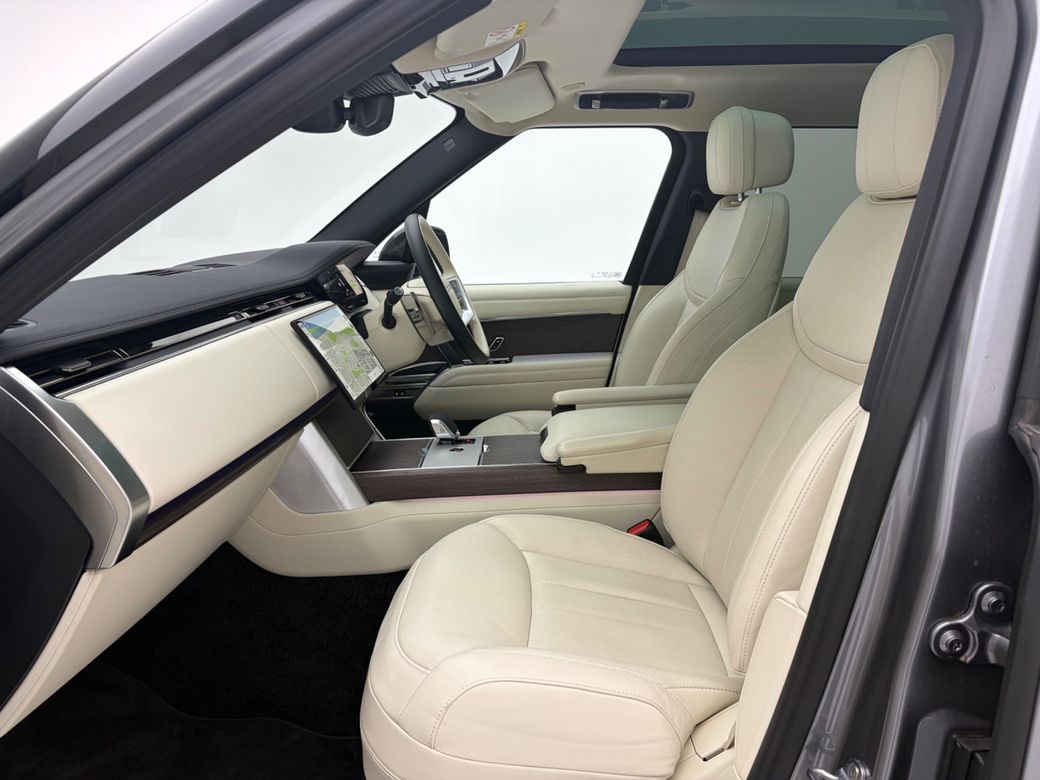 2025 Land Rover Range Rover