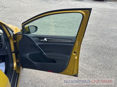 2017 Volkswagen Golf