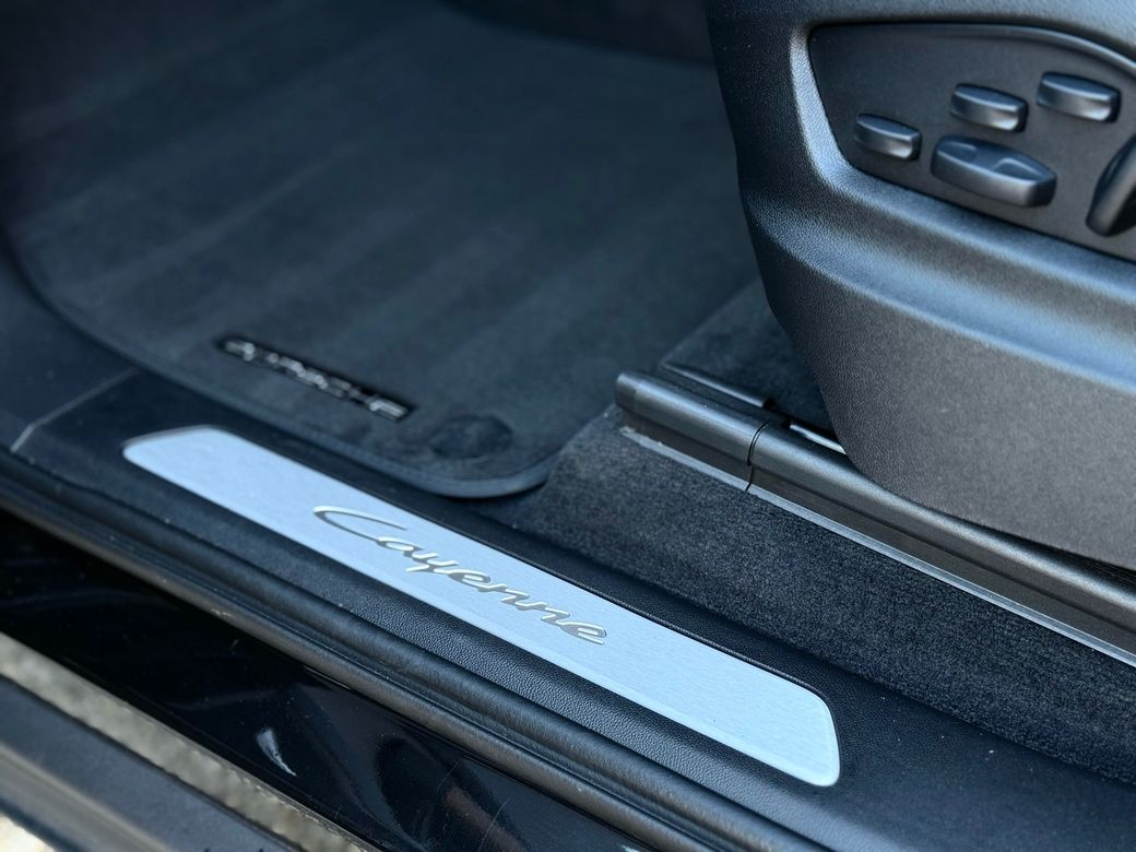 2023 Porsche Cayenne