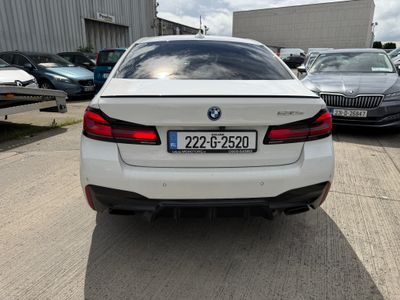 2022 BMW 530