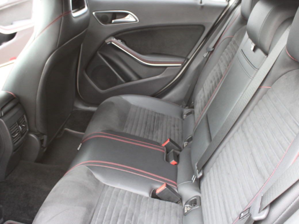 2014 Mercedes-Benz A 180
