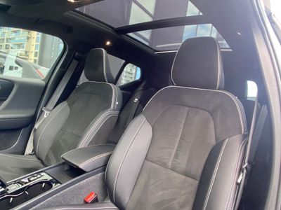 2023 Volvo XC40