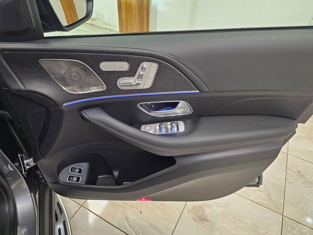 2025 Mercedes-Benz GLE Class