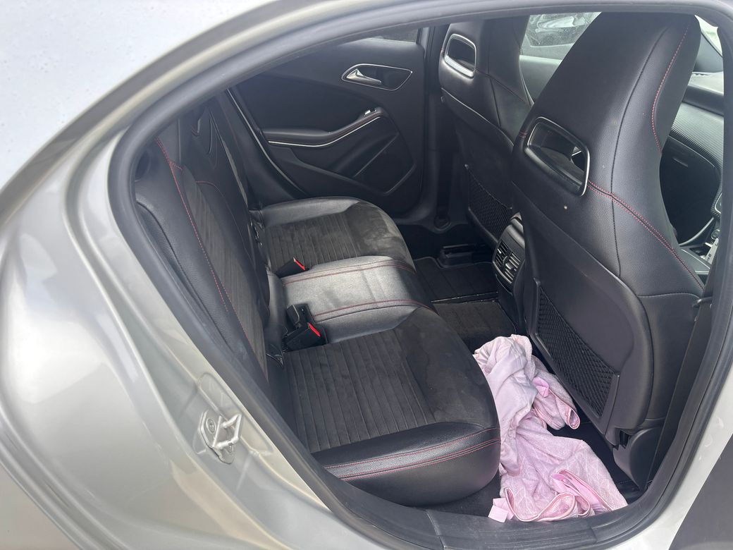 2015 Mercedes-Benz A 180