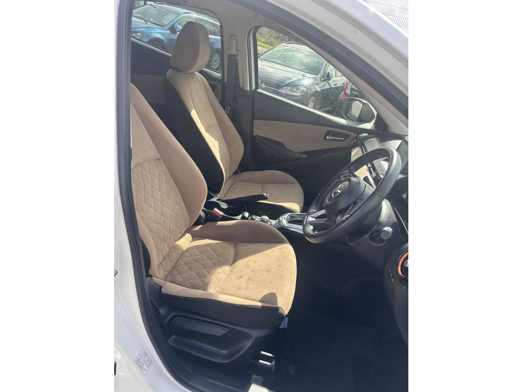 2017 Mazda Demio