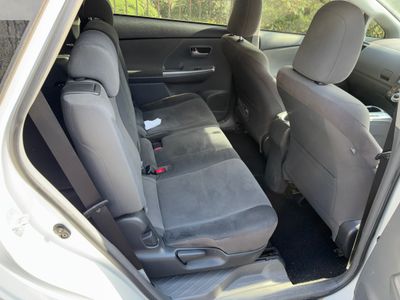 2013 Toyota Prius Alpha