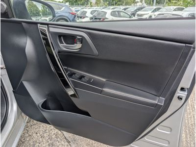2016 Toyota Auris