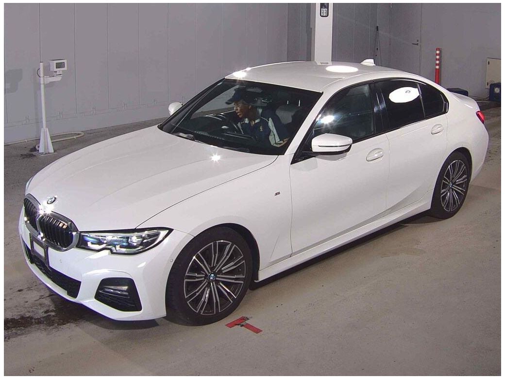 2019 BMW 320