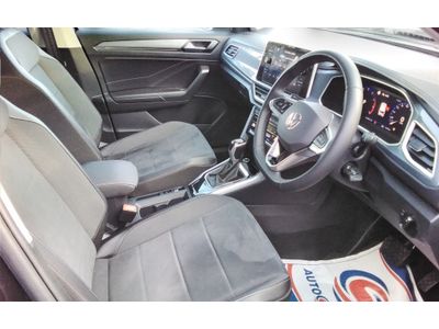 2025 Volkswagen T-Roc