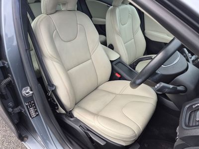 2016 Volvo V40