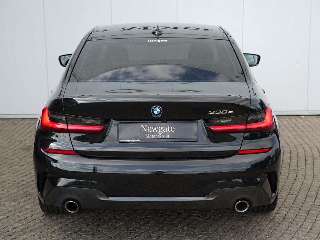 2022 BMW 330