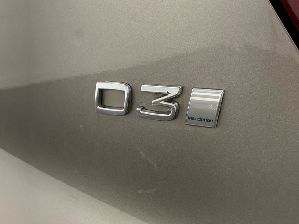 2020 Volvo XC40