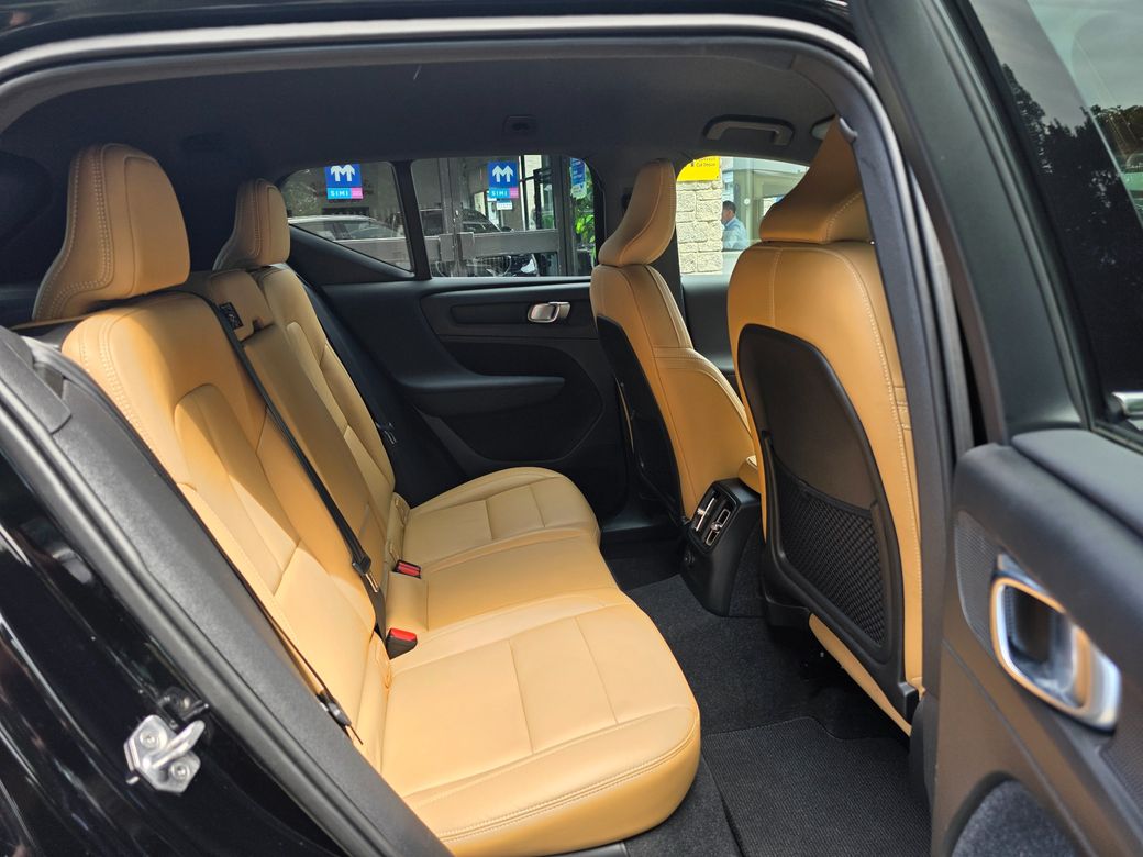2021 Volvo XC40
