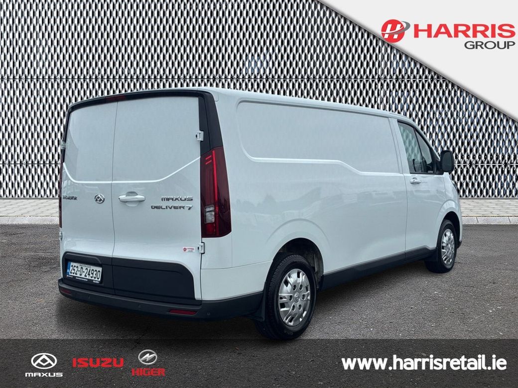 2025 White Maxus Deliver 7