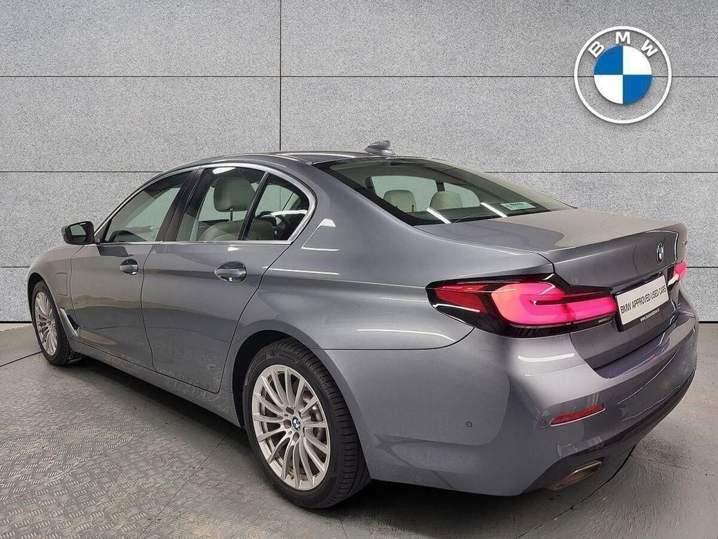 2021 BMW 5 Series
