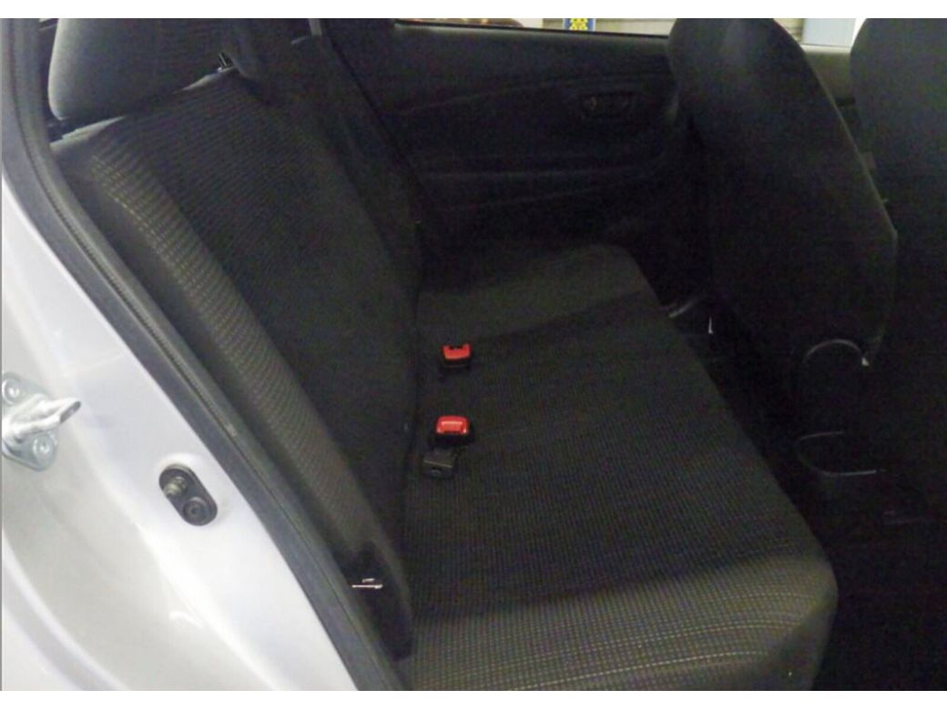 2017 Toyota Vitz
