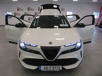 2025 Alfa Romeo Junior