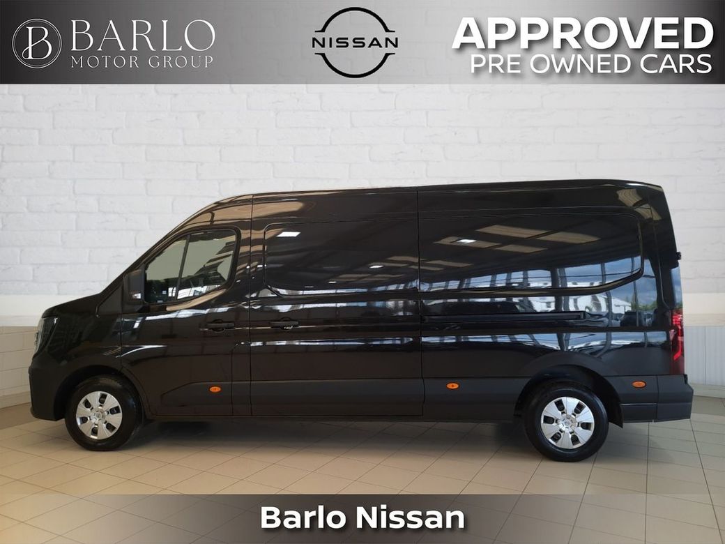 2025 Nissan Interstar