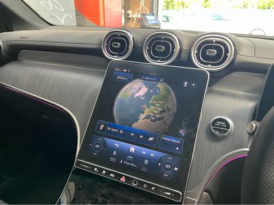 2025 Mercedes-Benz GLC Class