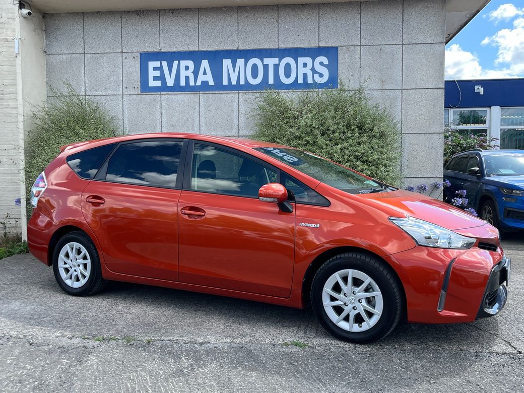 2016 Toyota Prius Alpha