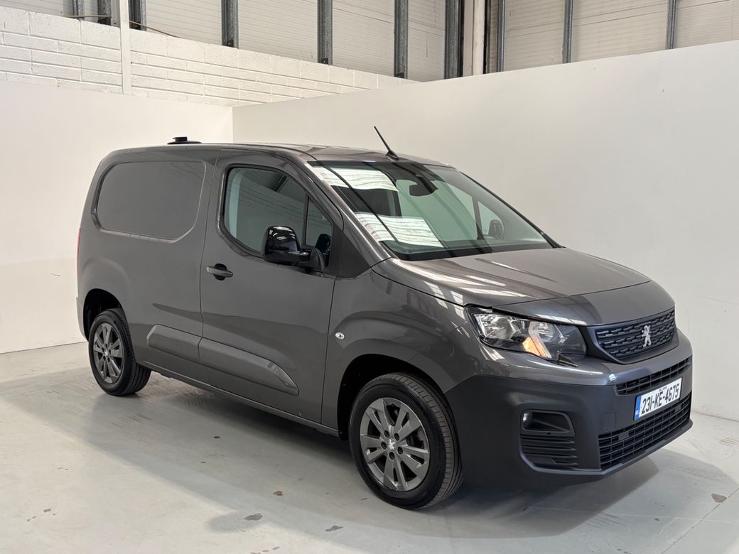 2023 Peugeot Partner