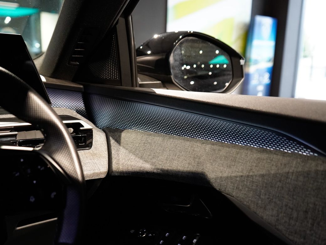 2025 Peugeot 3008