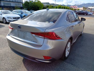 2019 Lexus IS 300h
