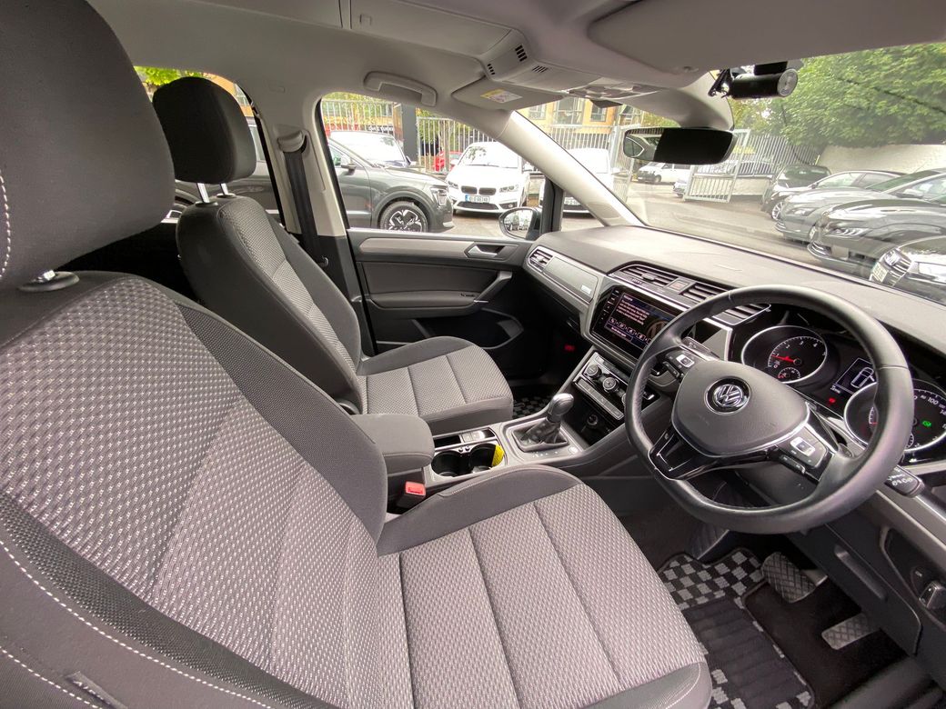 2020 Volkswagen Touran